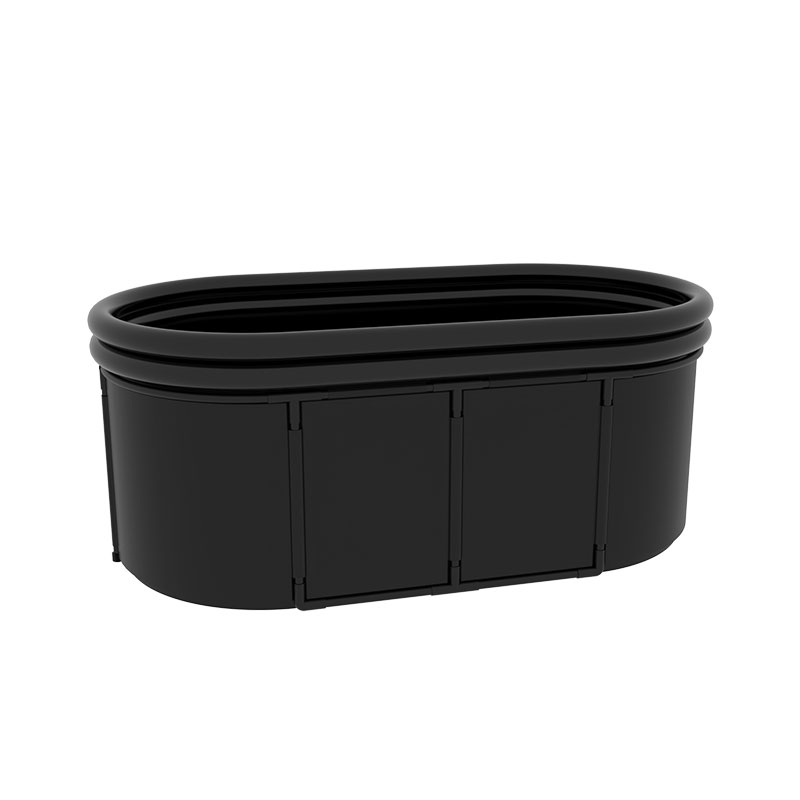 근육 회복을위한 큰 차가운 목욕 풀